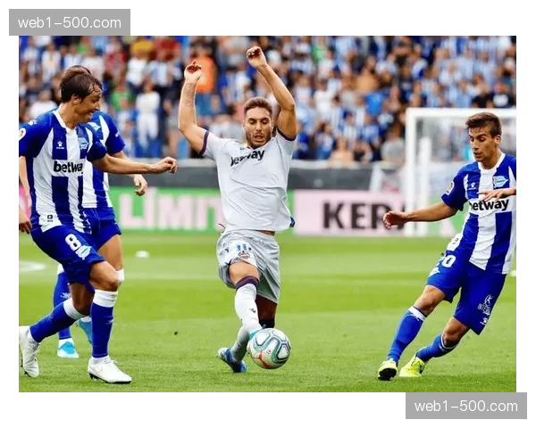 莱万特进攻端场均一球效率平平 防守体系因伤病影响严重